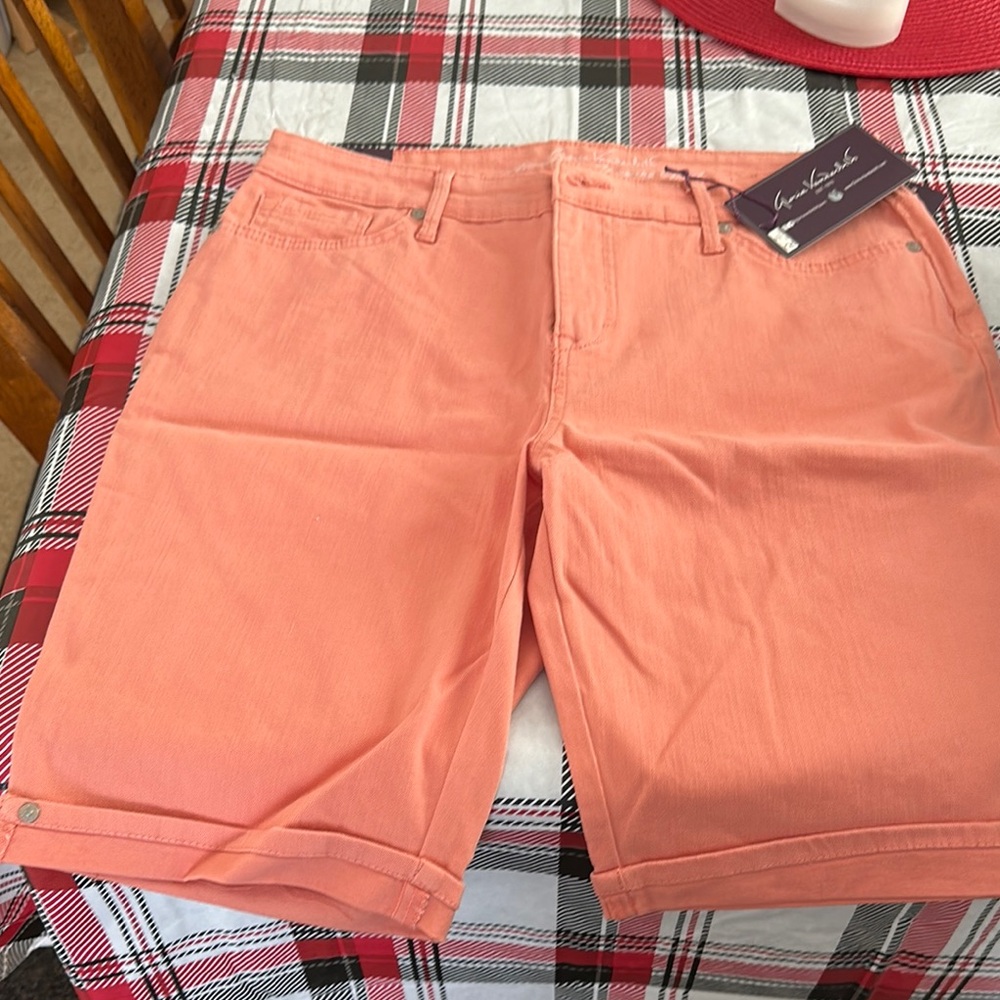 Coral Women's Shorts